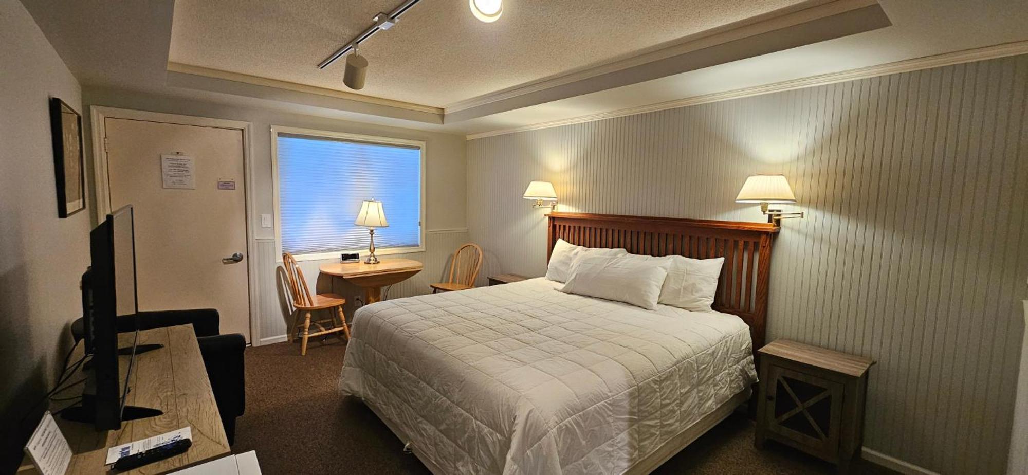 Chequamegon Lake Superior Lodge Bayfield Buitenkant foto