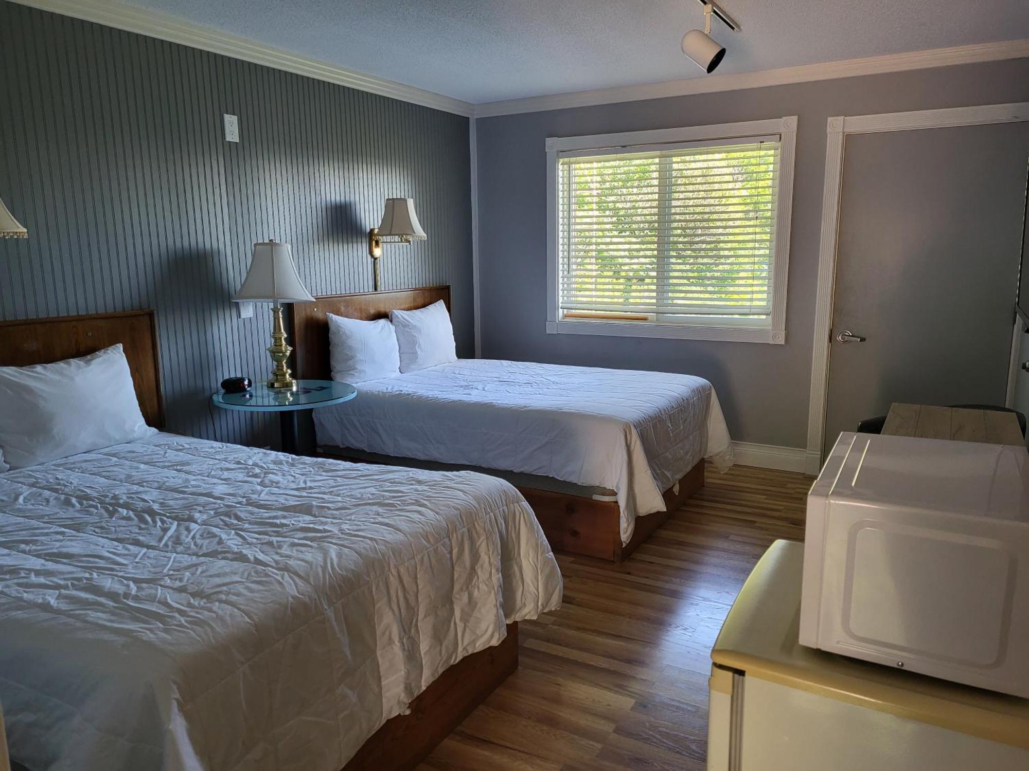 Chequamegon Lake Superior Lodge Bayfield Buitenkant foto